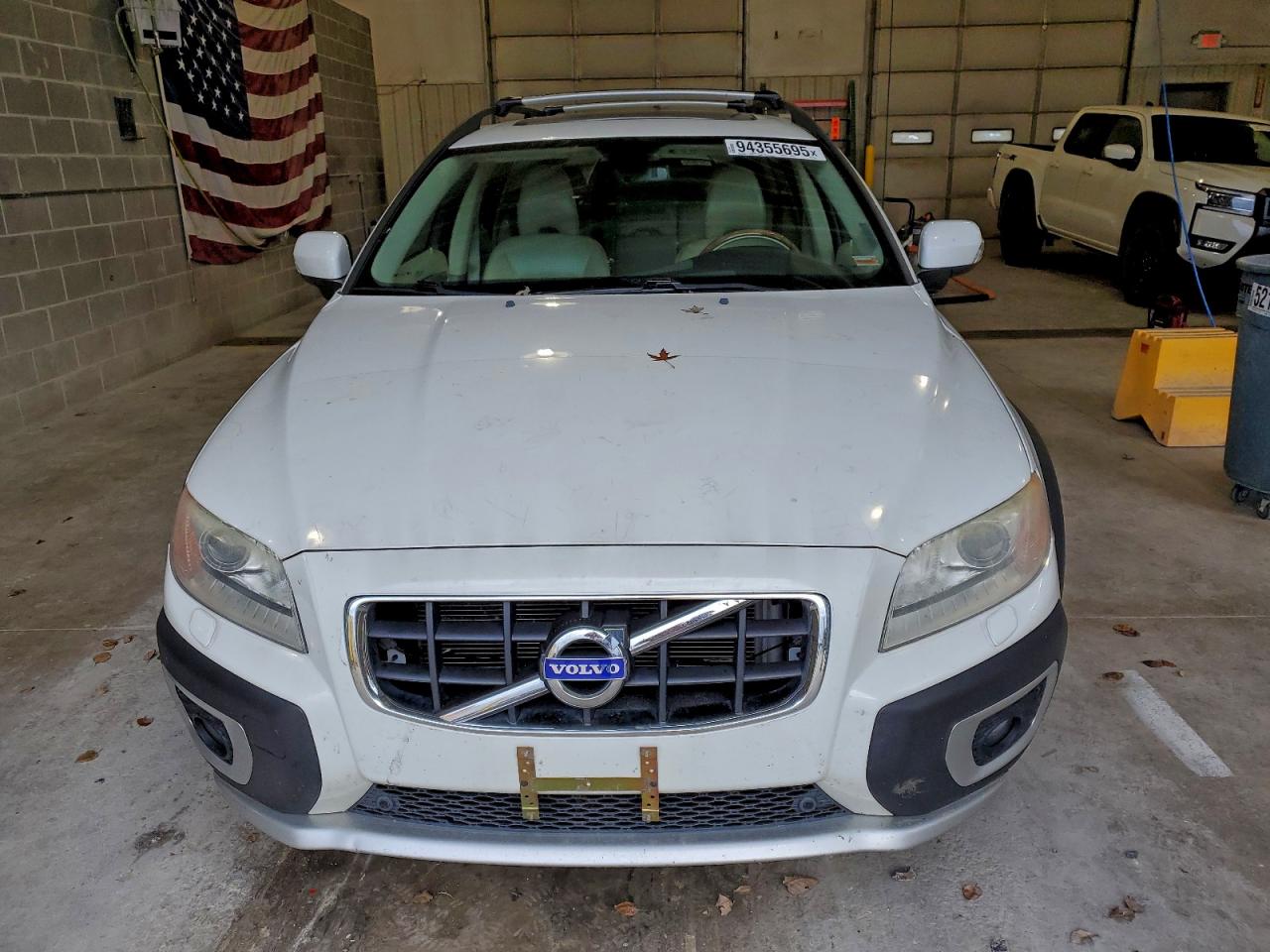 Volvo XC70 T6 Image 11