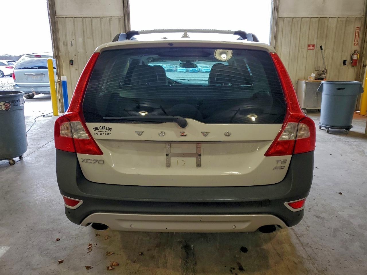 Volvo XC70 T6 Image 2