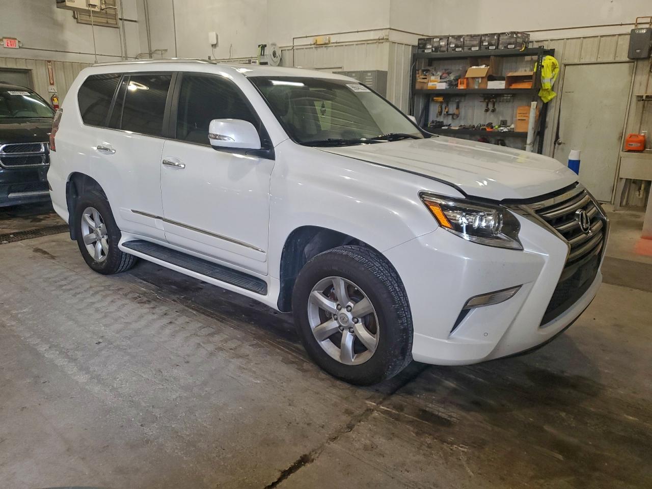Lexus Gx 460 Image 3