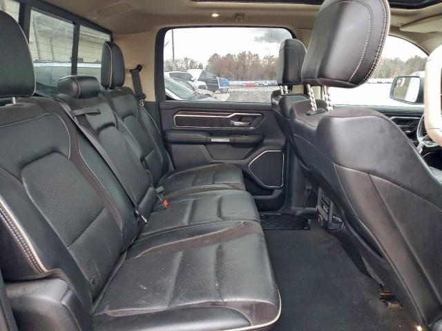 Ram 1500 Laramie Image 6