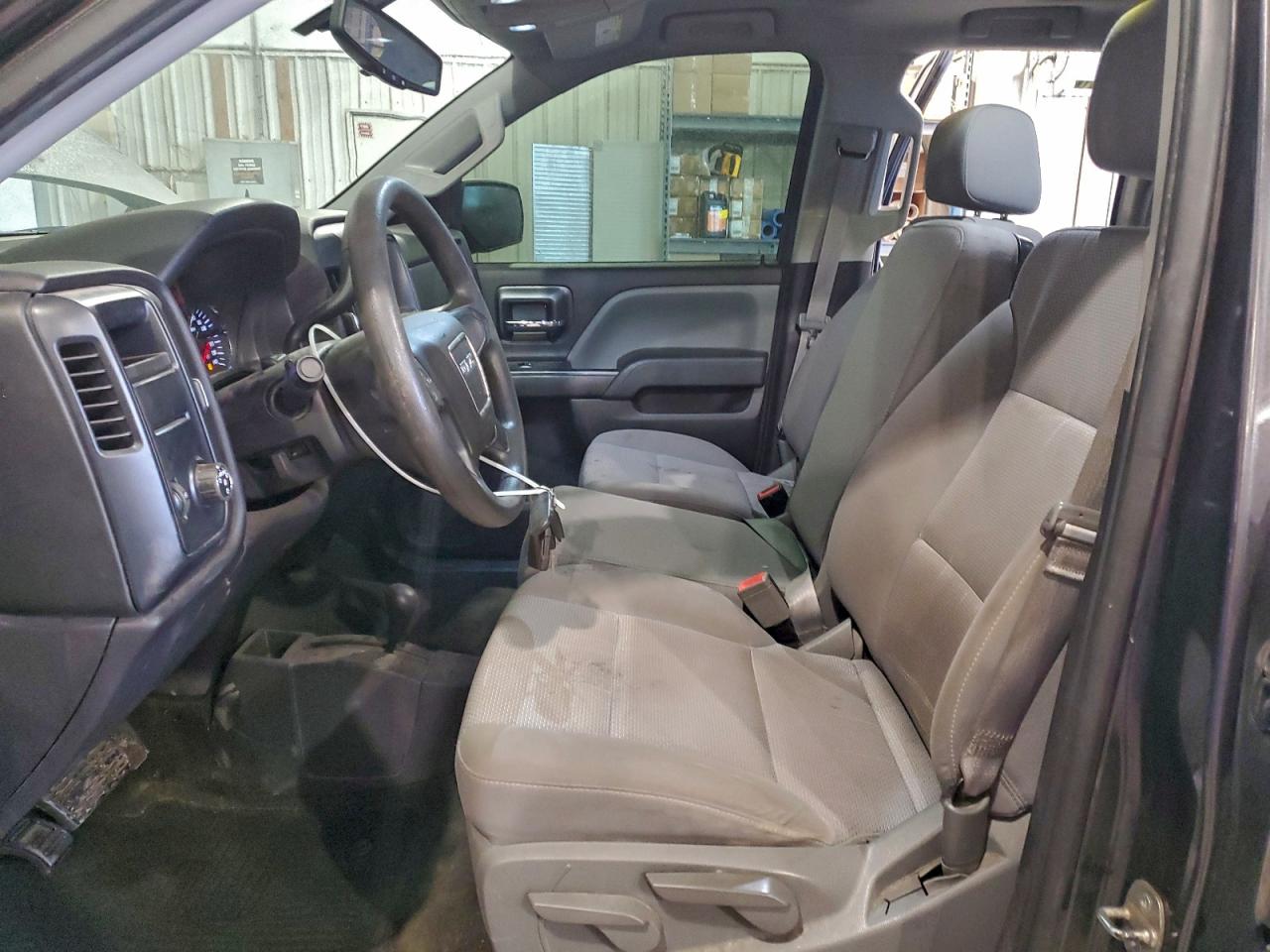 GMC Sierra K1500 Image 2