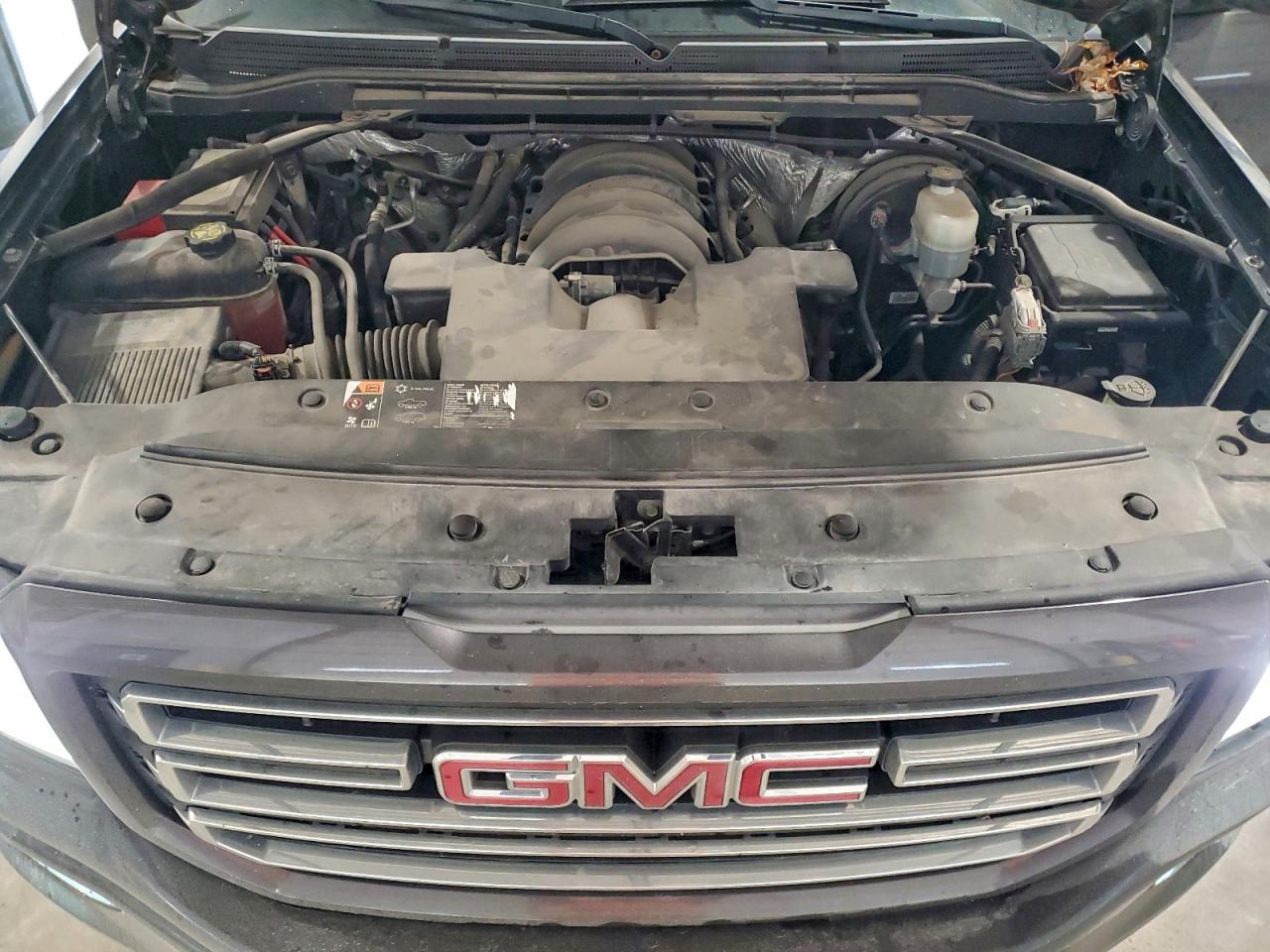GMC Sierra K1500 Image 6